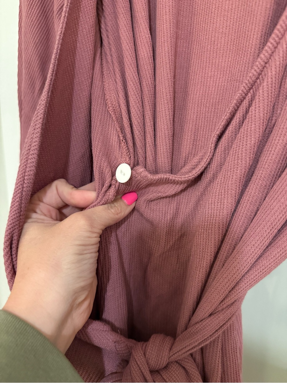Caden Lane Ribbed Maternity Robe Dusty Rose - Picture 3 of 4